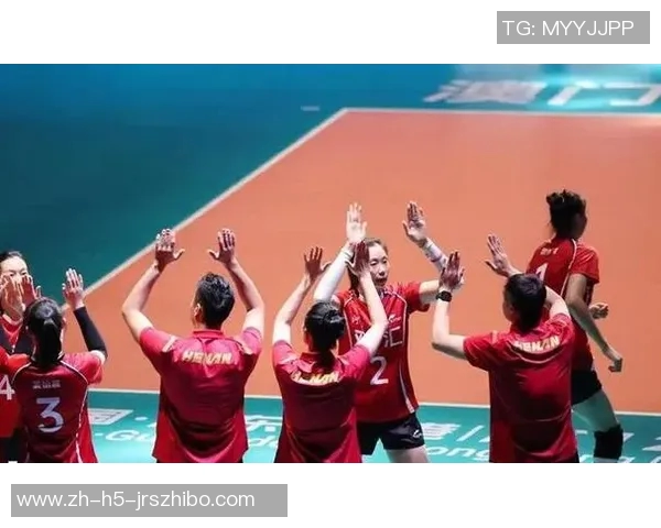 河南女排与浙江女排激战正酣谁能在赛场上笑到最后
